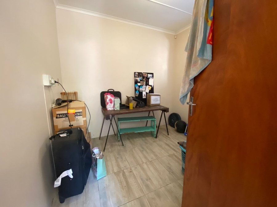 To Let 2 Bedroom Property for Rent in Hermanus Western Cape